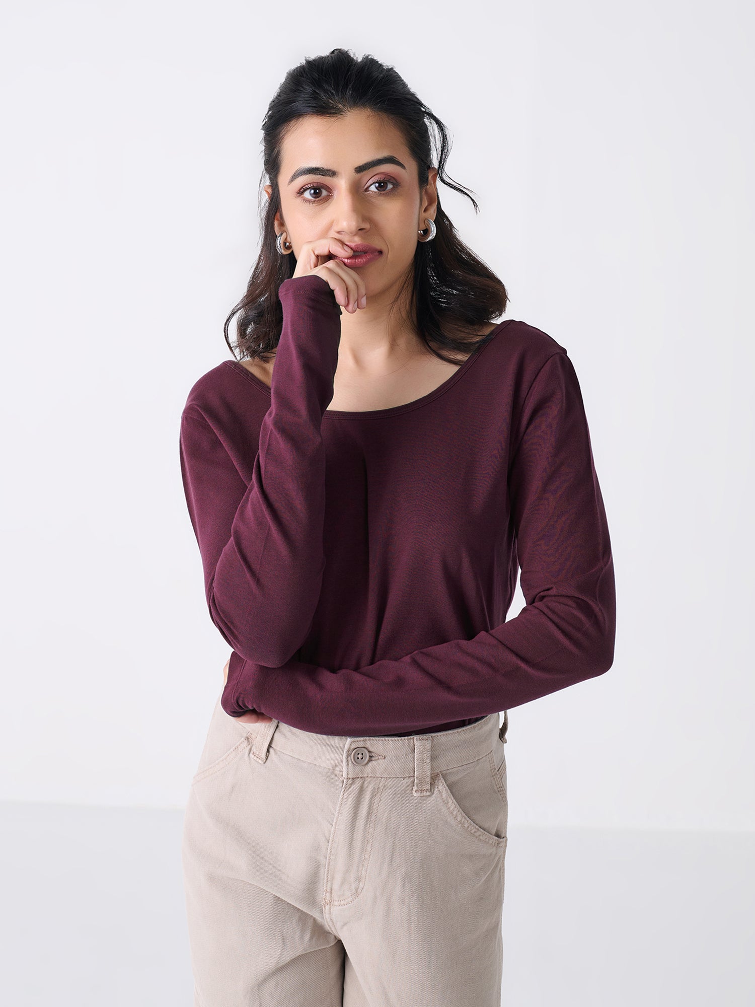 Scoop Neck Long Sleeve