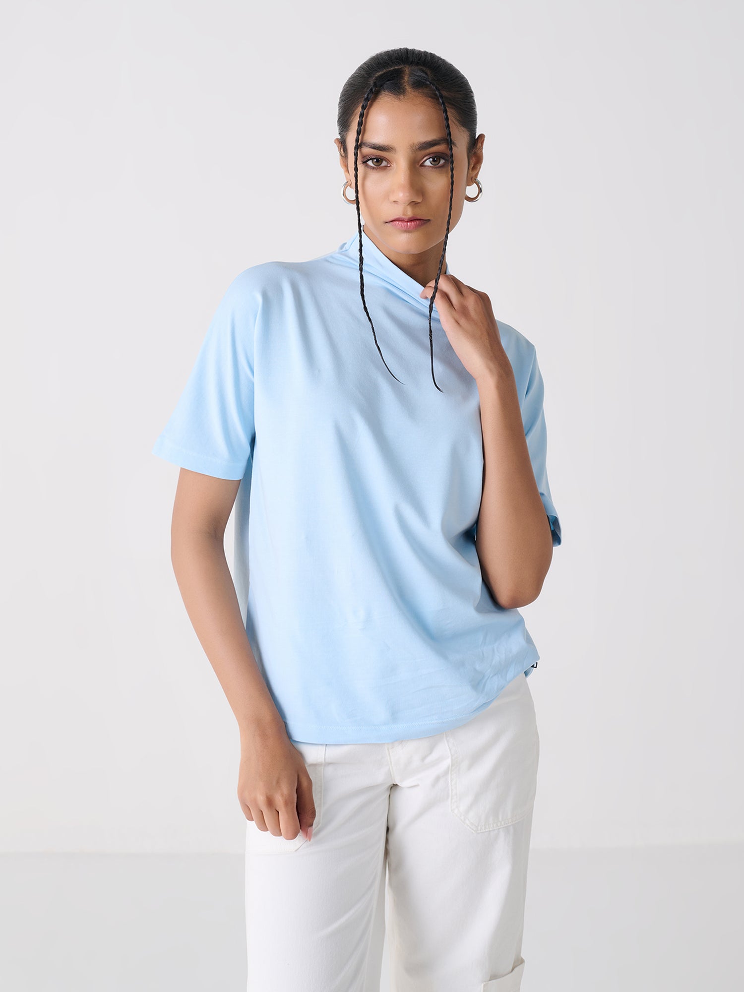 Sky Airflow Mockneck Top