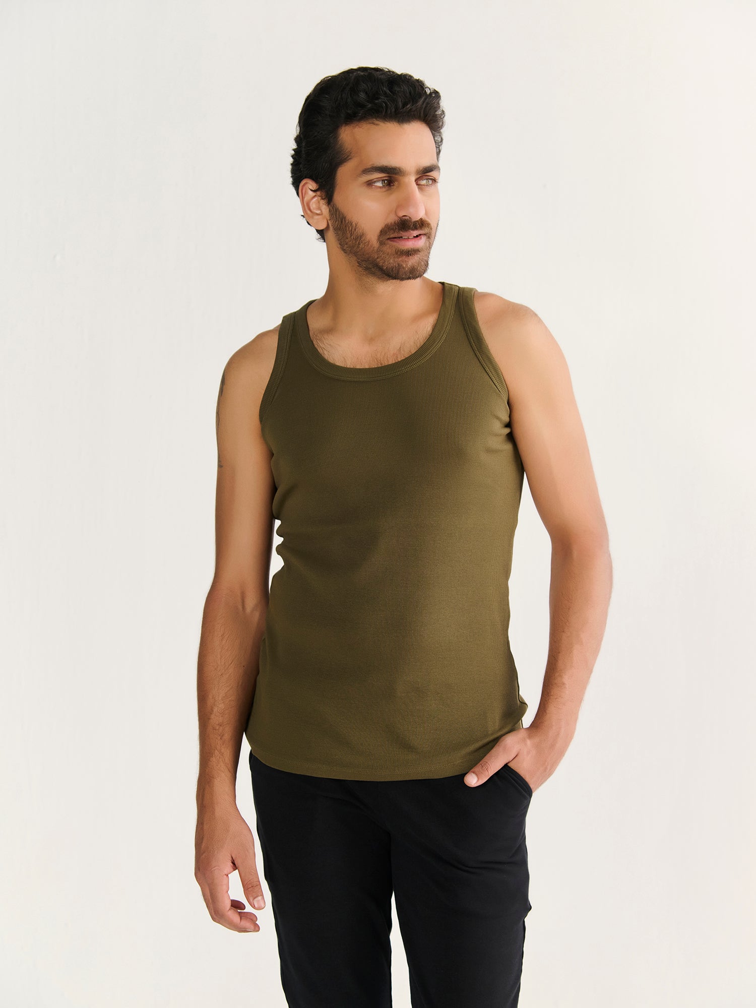Rib Tank