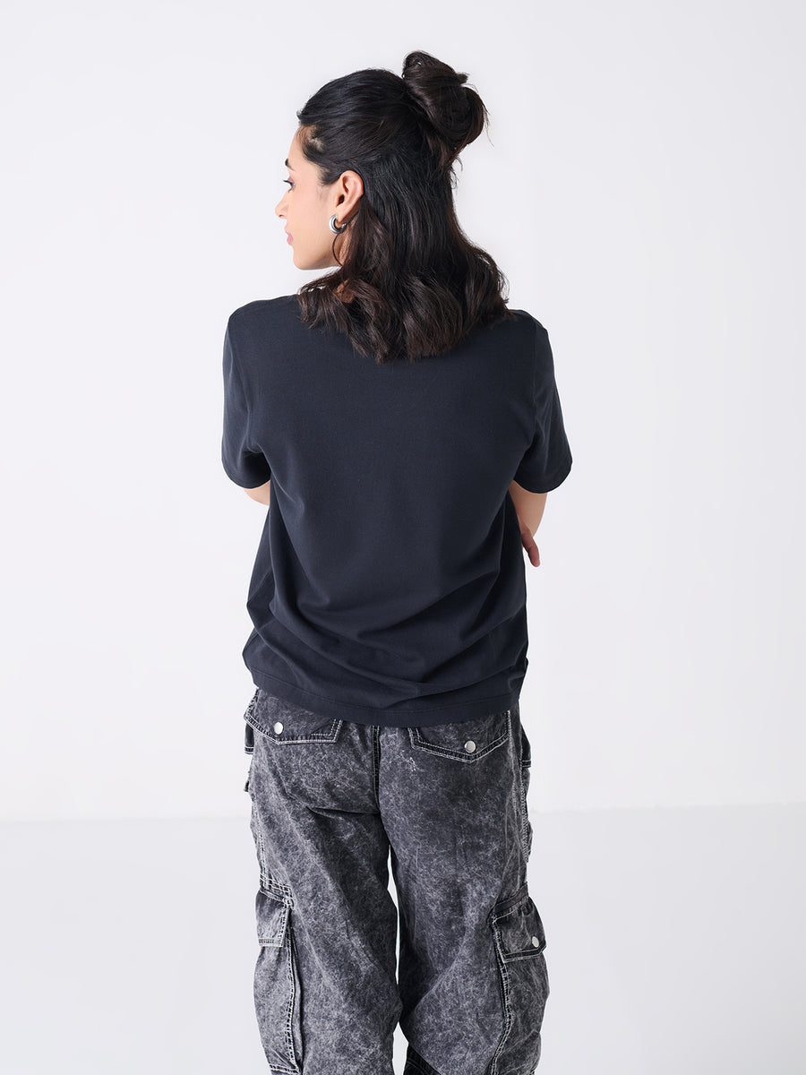 Lightweight cotton blend, silky feel