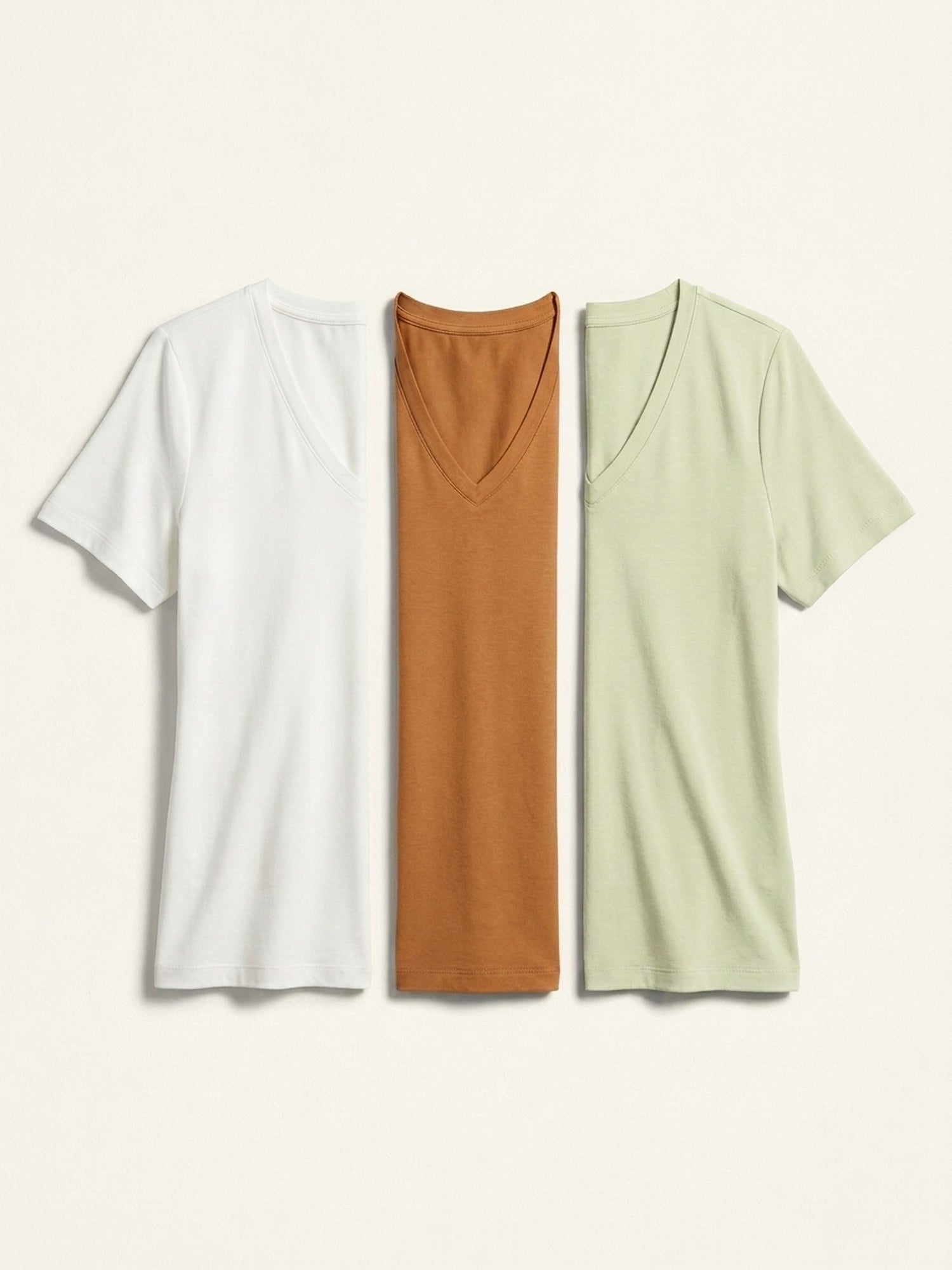 3x V Neck Short Sleeve Bundle (Woman) - White + 2 Colours