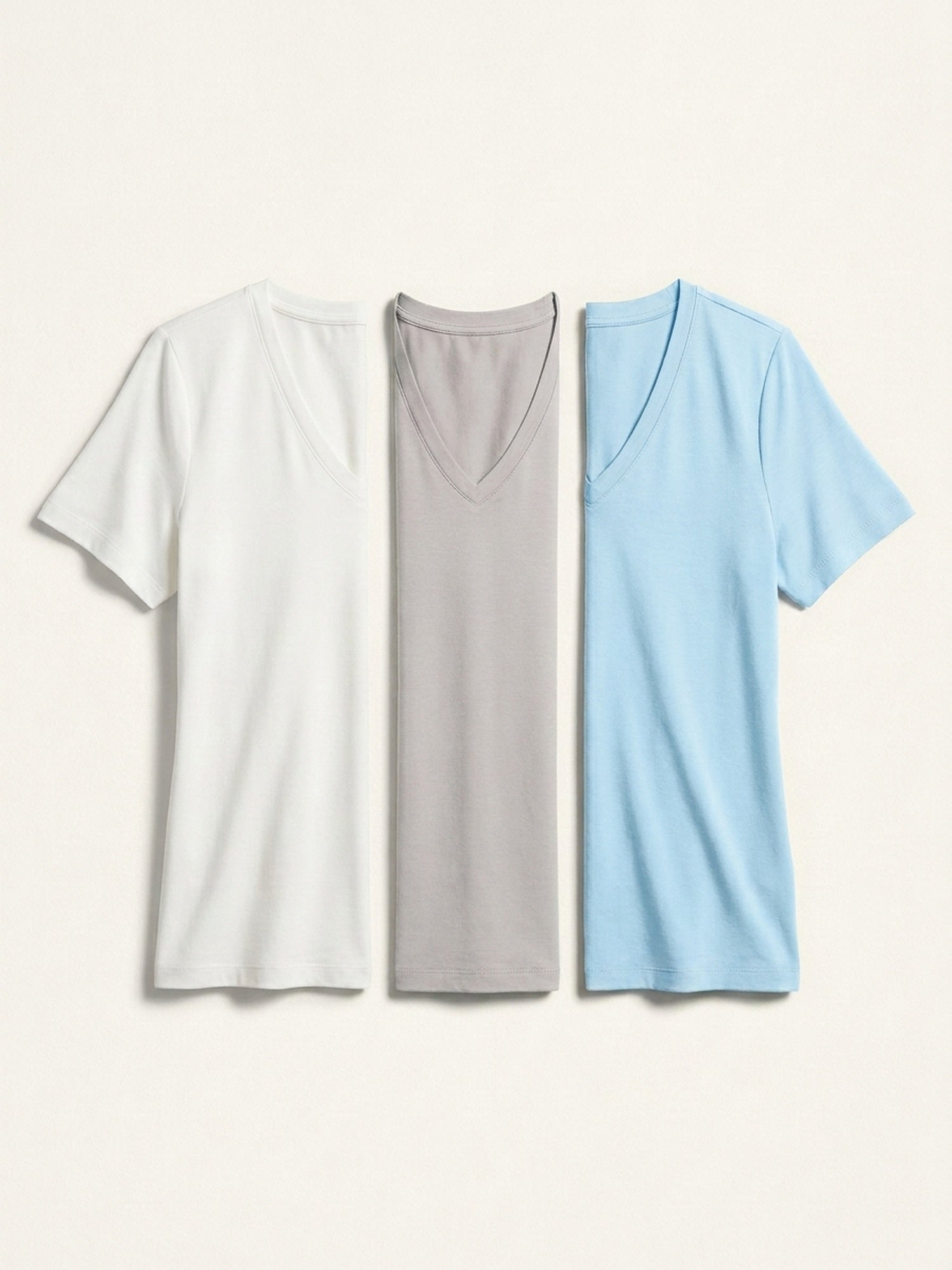 3x V Neck Short Sleeve Bundle (Woman) - White + 2 Colours