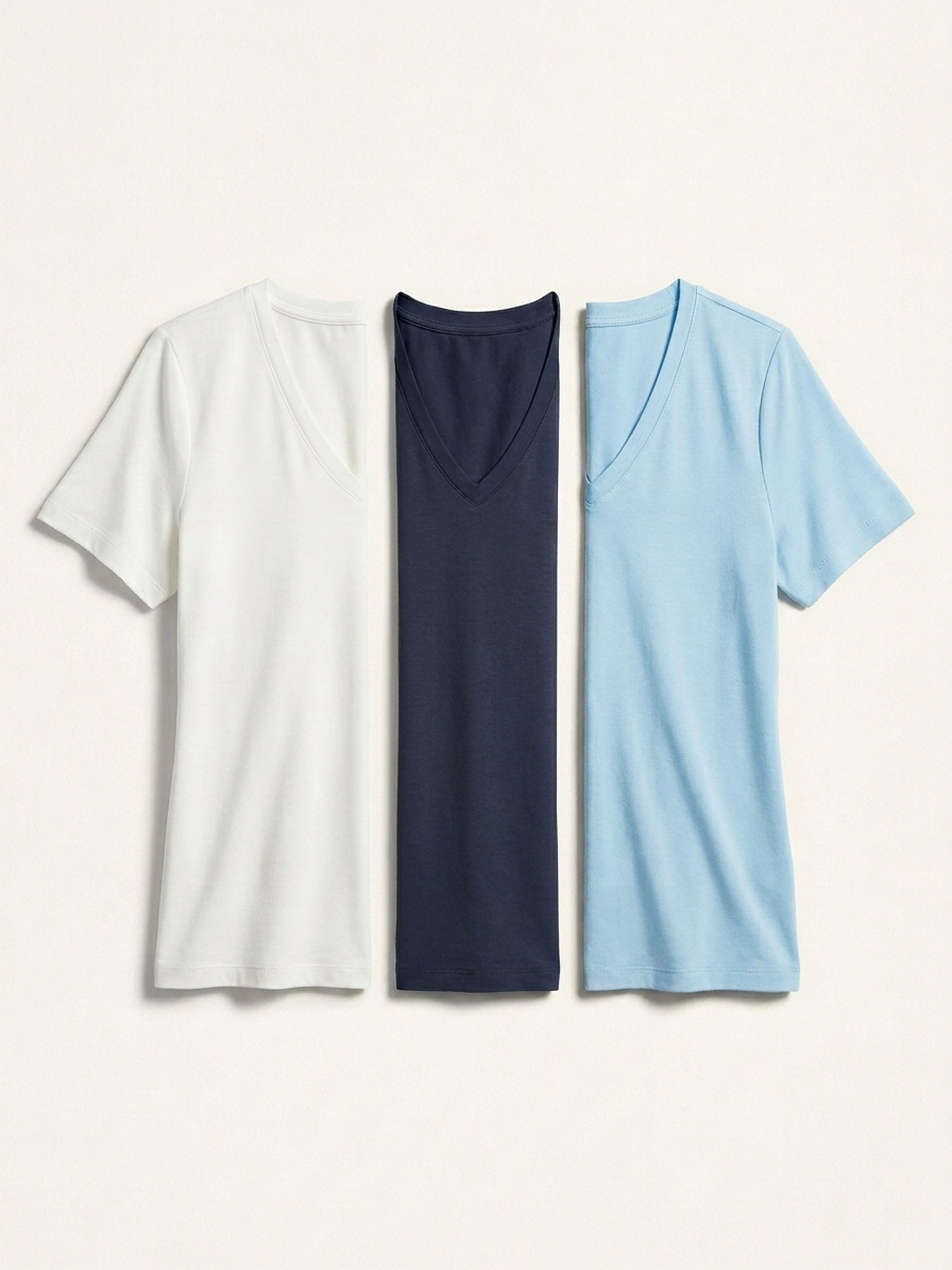 3x V Neck Short Sleeve Bundle (Woman) - White + 2 Colours