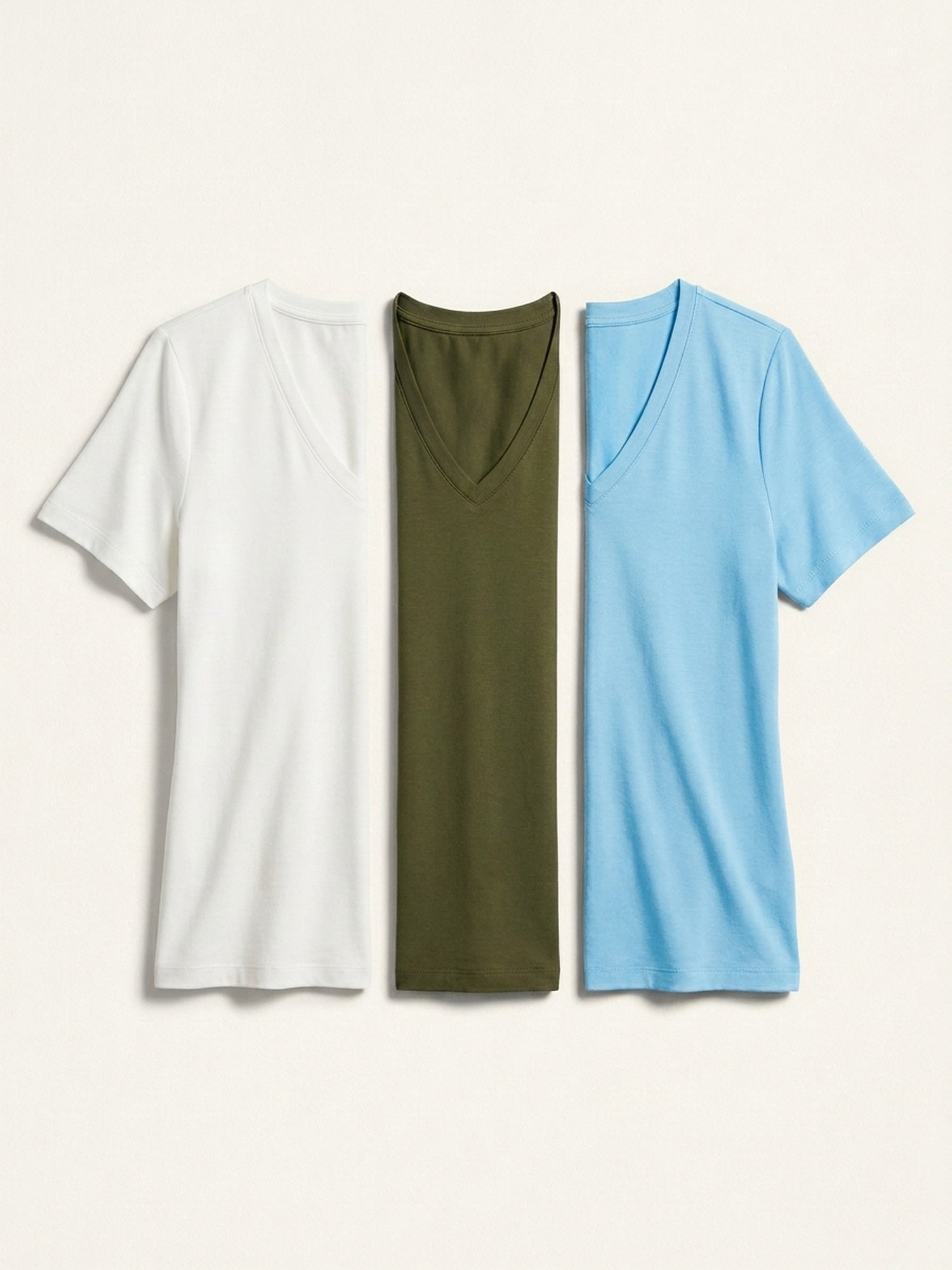 3x V Neck Short Sleeve Bundle (Woman) - White + 2 Colours