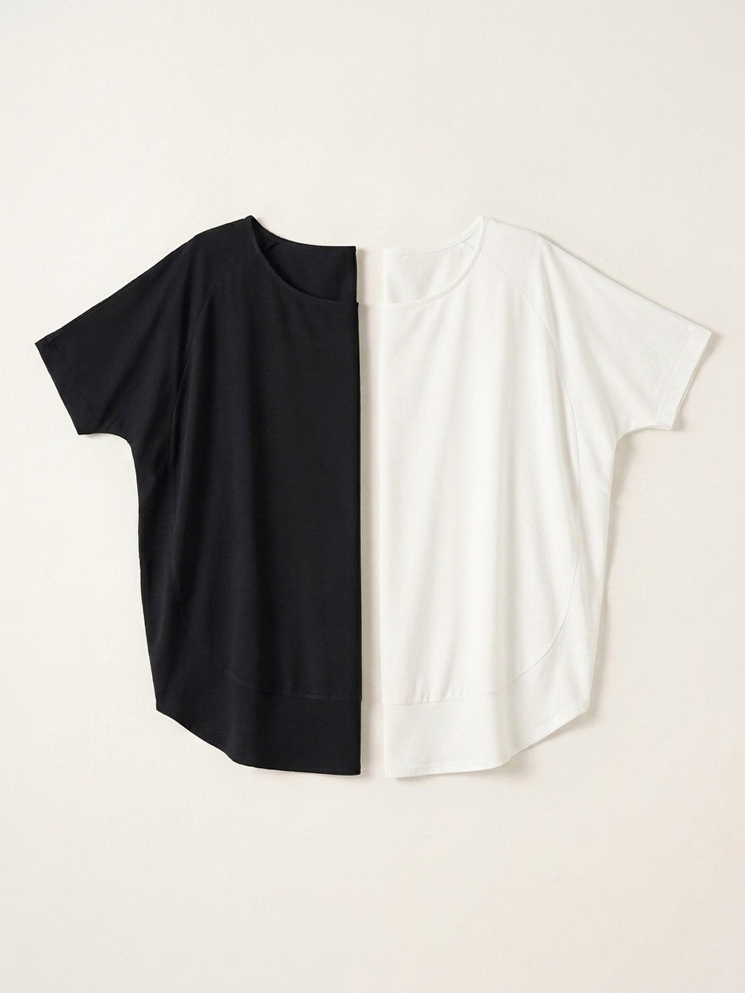 2x Flowy Fit Top Bundle (Woman) - Black + Colour