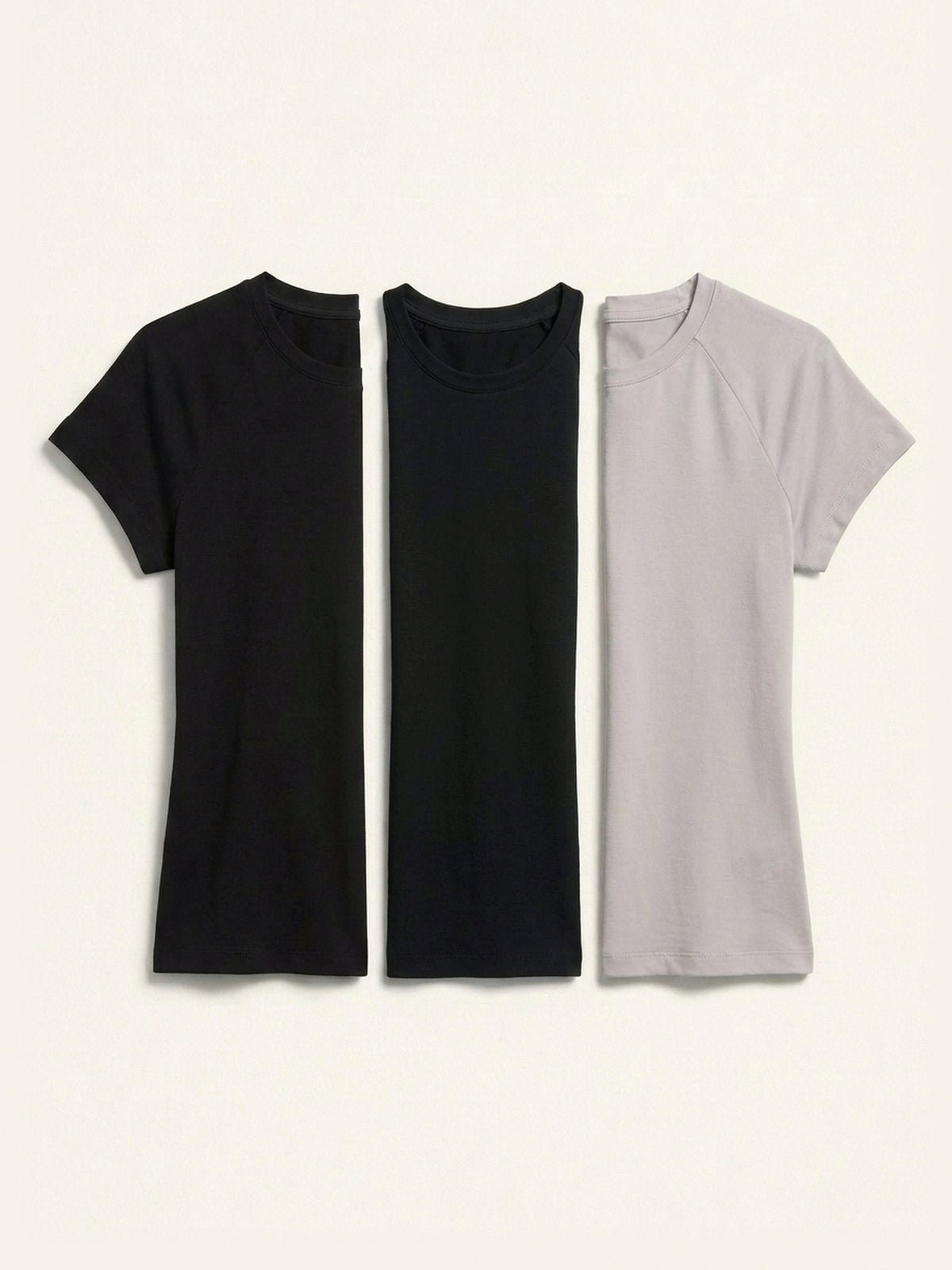 3x Fitted Tee Bundle (Woman) - Black + 2 Colours