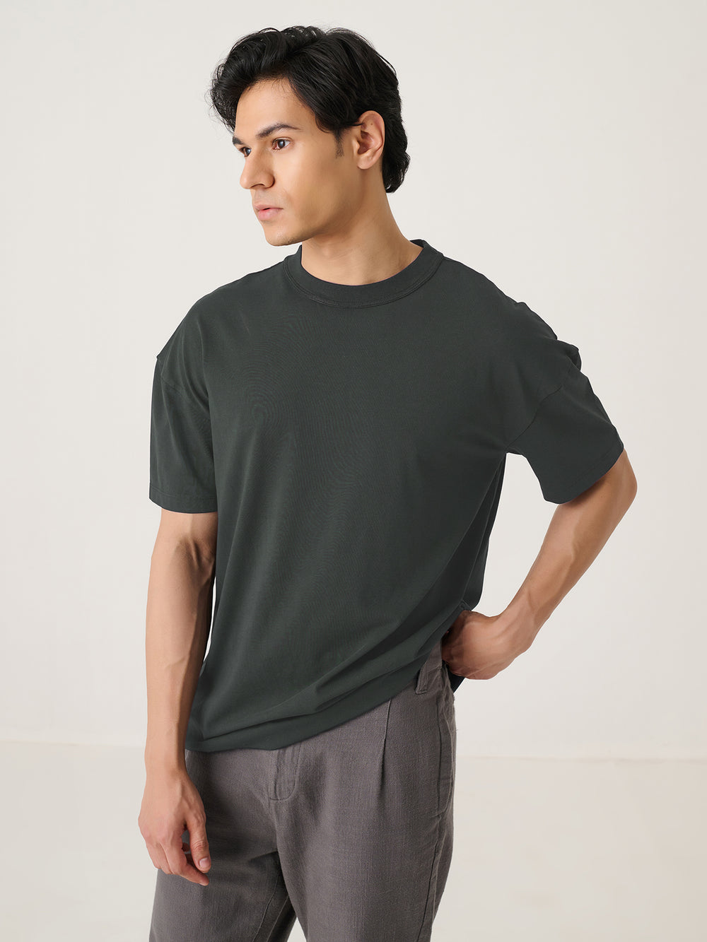 Oversized Crew Neck in Charcoal - front view on model