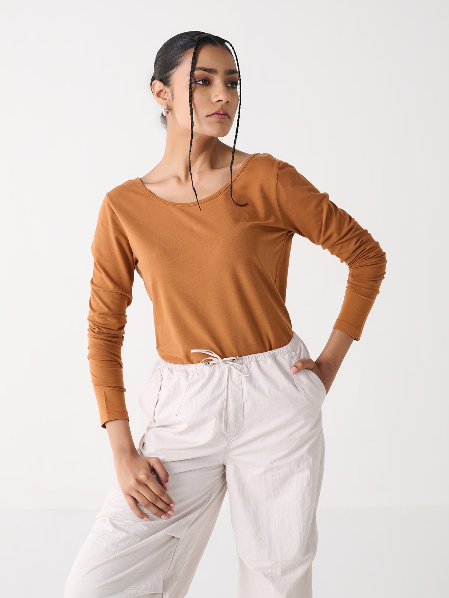 Scoop Neck Long Sleeve