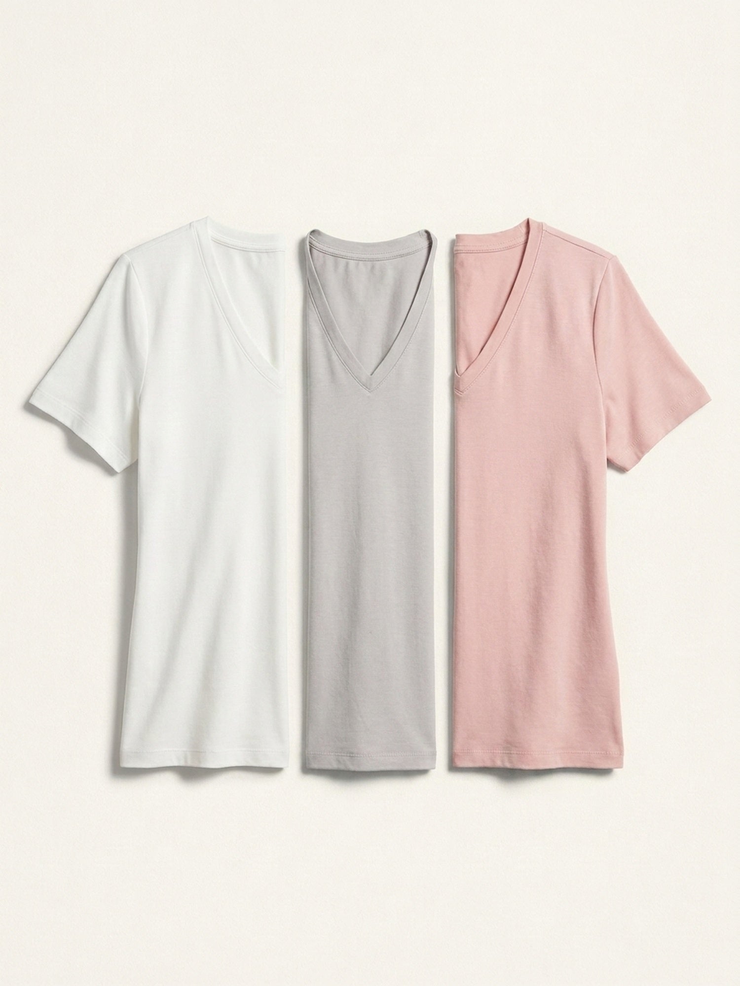 3x V Neck Short Sleeve Bundle (Woman) - White + 2 Colours