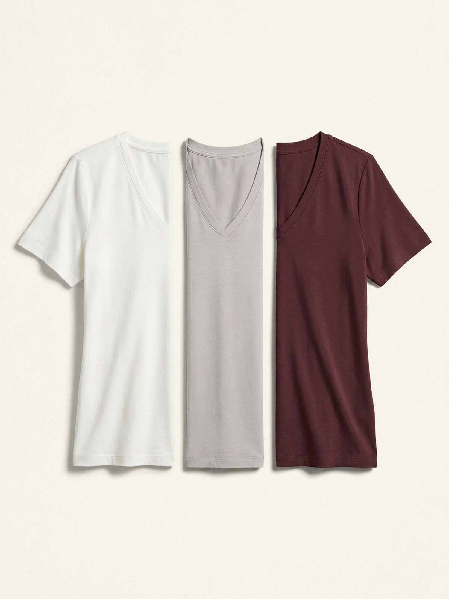 3x V Neck Short Sleeve Bundle (Woman) - White + 2 Colours